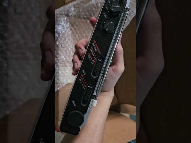Sony SRF-A100 FM/AM Stereo Radio Unboxing