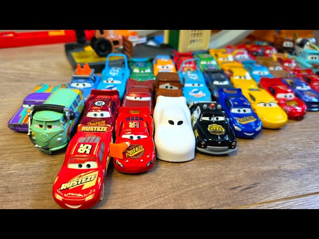 Disney Pixar Cars Track Test Review | Lightning McQueen & Friends