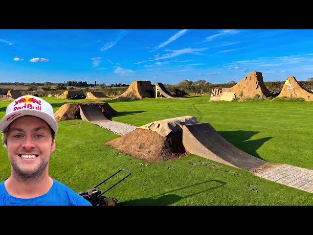 I BUILT MY SON THE DREAM BACKYARD DIRT JUMP LINE!!