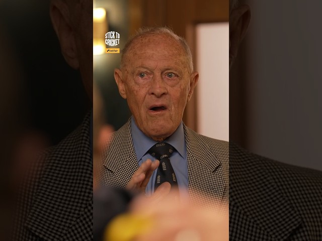 How good was it to see Sir Geoffrey Boycott on Stick to Cricket? 👀