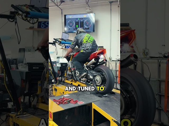 The right way to build a Ducati ￼🔥 #ducatisuperbike #motorcycle #ducatisuperleggera