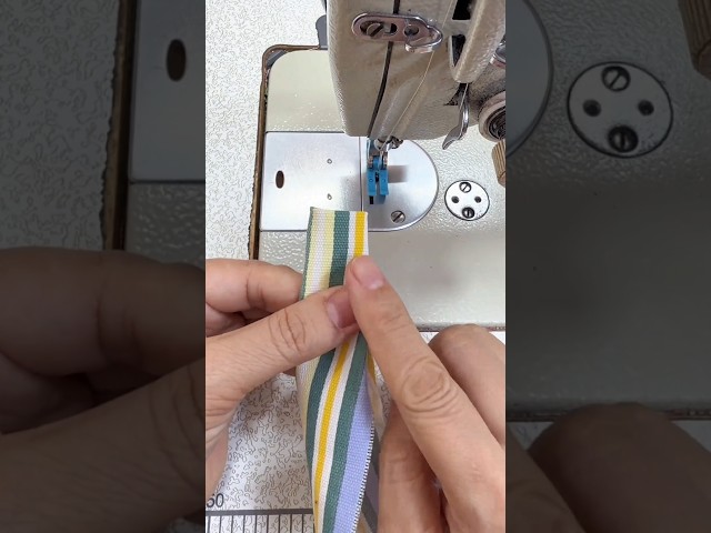 How to Make a Clean Corner on Bag Straps #versatilesewin #sewing #sewingtips #sewingtutorial