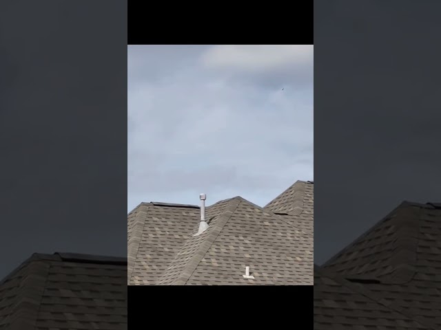 Clear footage of an Unidentified Aerial Phenomenon (UAP) captured - #UAP #UFO #aliens
