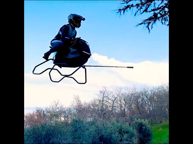 more Volonaut Airbike in action - flying under the tree canopies like it is nothing!