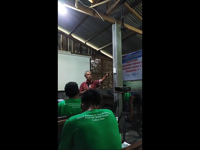 Pelatihan Pembuatan Pakan Ternak