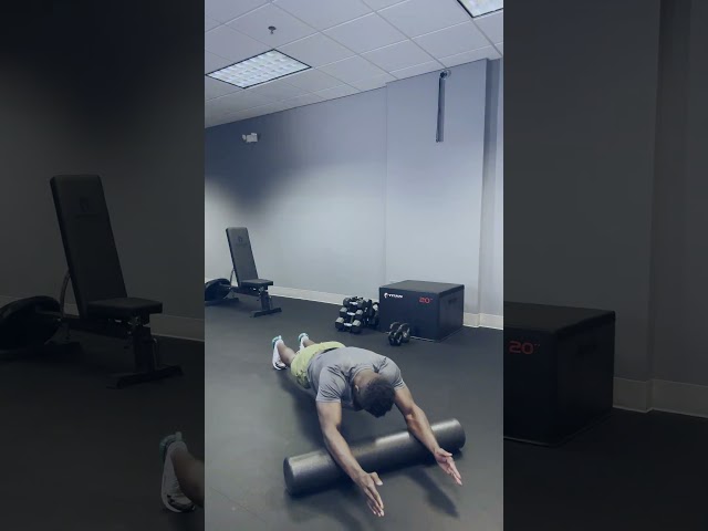 Body saw plank with foam roller
