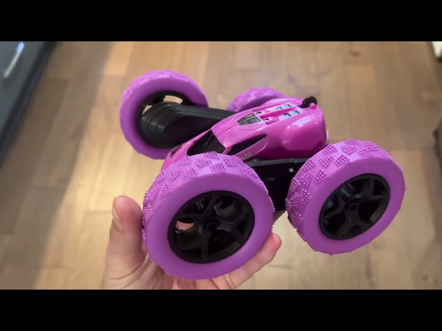 Review of QUNREDA Remote Control Car-Double Sided RC Stunt Car 360° 