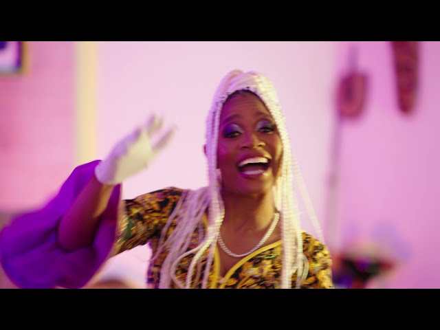 Assessa - Amantombazana (Official Music Video)