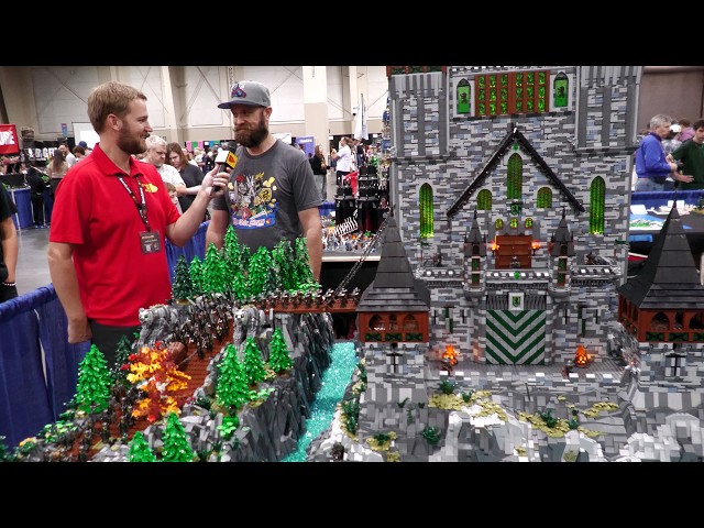 Huge LEGO Bear Knight Castle Battle