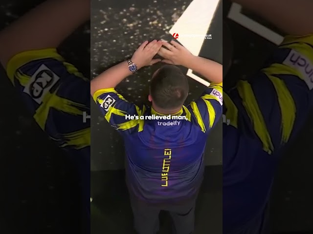 The moment Luke Littler sealed his second Premier League Darts title 🏆✅ #darts #shorts