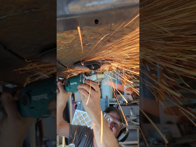 Let the Sparks Fly #metalworking #grinding #metalworking #jawcrusher