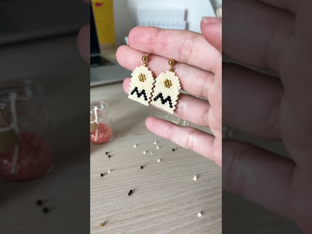 The magic of creating process✨ #beadedjewelry #handmade #studiovlog #satisfyingvideo #smallbusiness