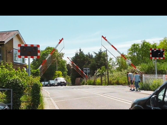 Sandwich Level Crossing, Kent