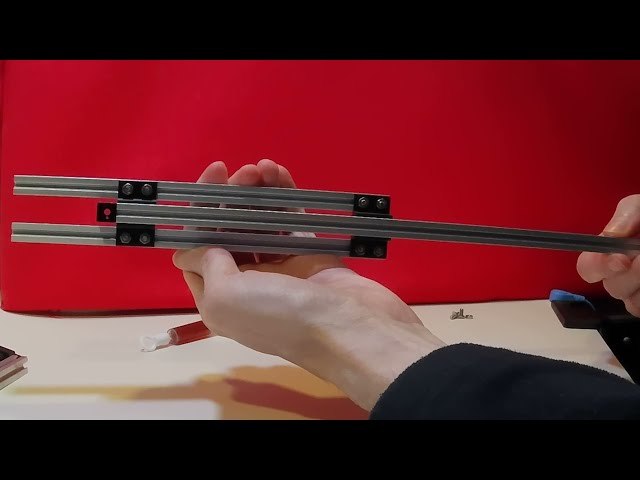 Makerbeam Vertical Guide bracket