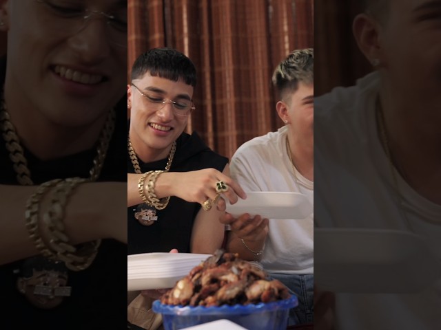 El Malilla gets sentimental while having lunch with his friends #elmalilla #gq