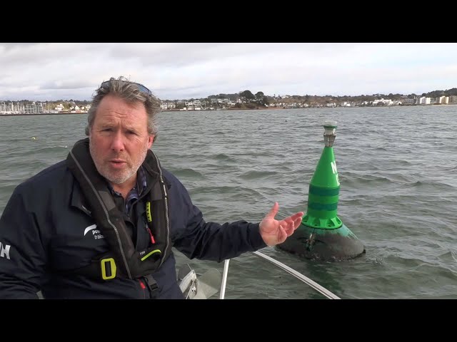 Using Navigation Marks Safely When Boating