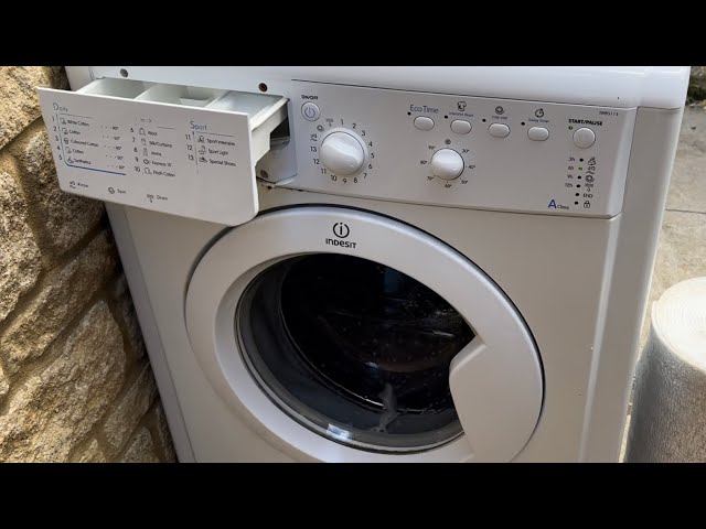 Indesit IWB | Wool with towels and no weight!