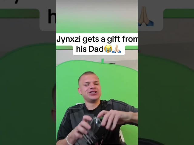 Jynxzi gets a gift from his Dad πβ€οΈ