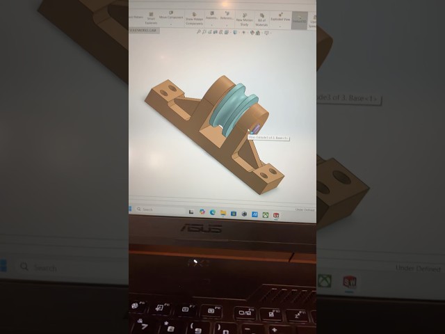 ¿Sabrías modelar este SOPORTE DE POLEA en SolidWorks? 🛠️📐 #3DModeling
