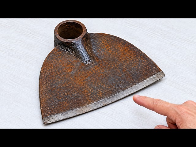 A Crazy Farmer’s Idea! Turning an Old Hoe into a Million-Dollar Tool!