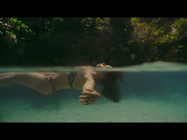Come Back to Laid Back, in JAMAICA