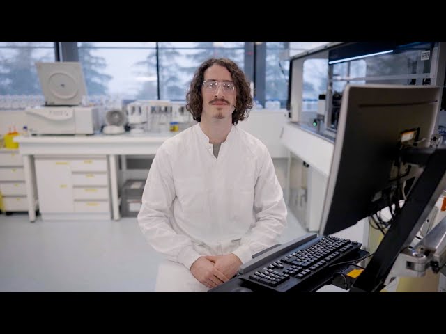 Sanofi – Meet Javier: Behind the Science