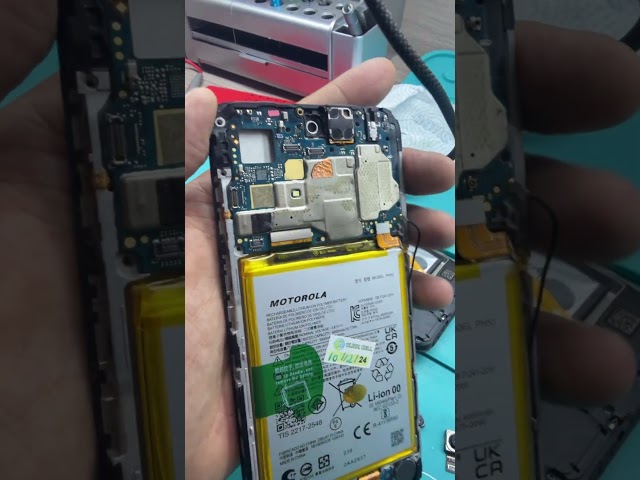 Is your phone turning off by itself? Check out these tips! 🔥