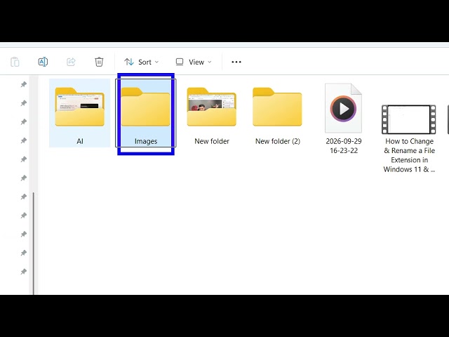 How to Create a New Folder in File Explorer in Windows 11 & 10