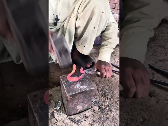 Transforming a Bike Gear Lever into a Handmade Axe