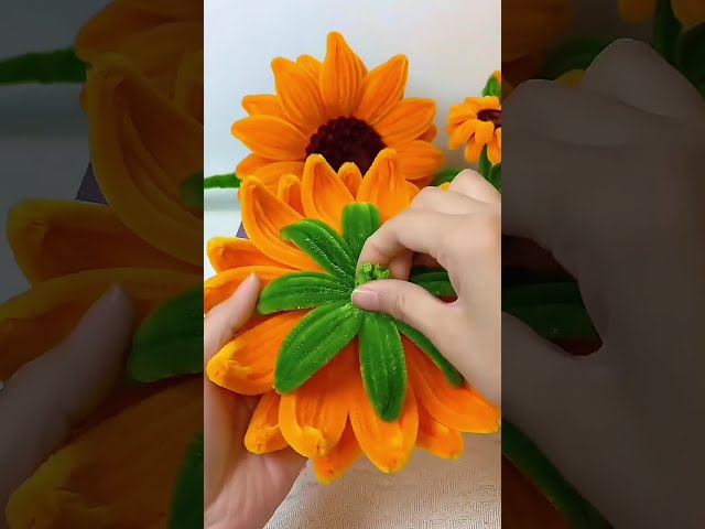 🌻 DIY Pipe Cleaner Sunflower – Brighten Anyone's Day!