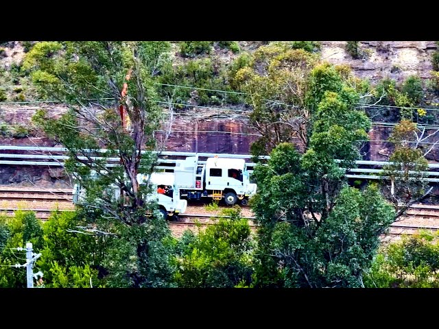 Sydney Trains Tandem Track Inspection Below The Zig Zag Viaducts