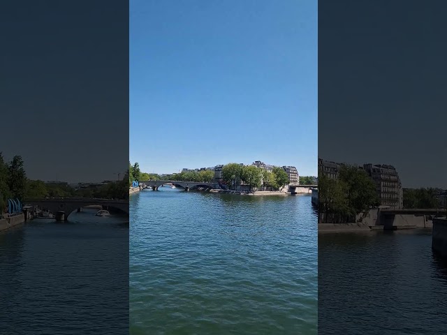 With this heat wave, I feel like diving into the Seine! #paris #travel #parisdiaries #parisvlogger