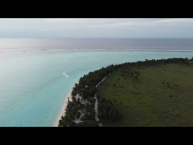 Maldives. Thodoo, aerial view. DJI, 4k