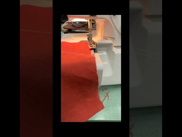 I’m going to show you two different ways to open your serger seam #openingserger #sewingtrick