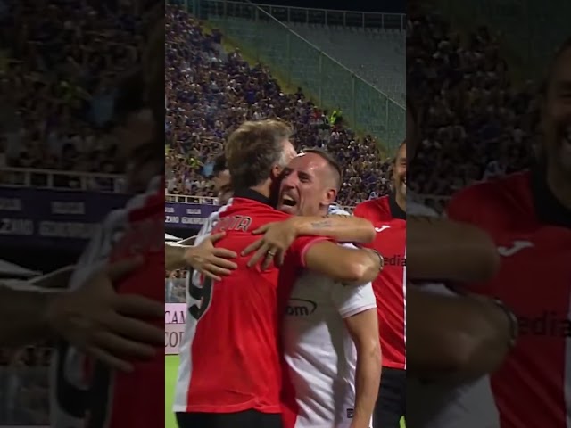 Batistuta scores again with Fiorentina Legends
