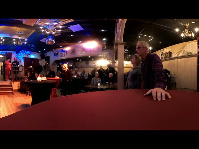 04 u2 one  360 live in java veendam
