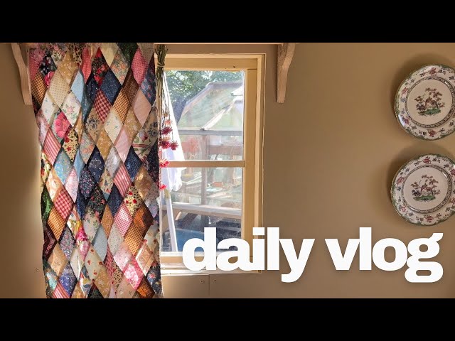 I Couldn’t Be More Delighted With My Brambly Hedge Patchwork Curtain 🐭 🍂 🪡🧵