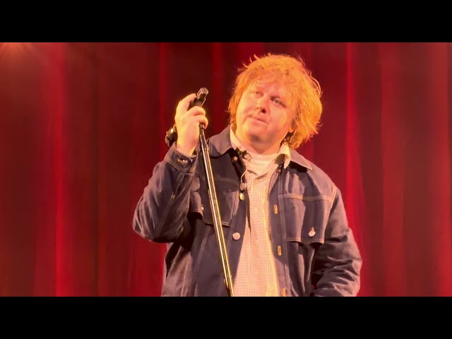 Lewis Capaldi - Love The Hell Out Of You (Toronto 2026)