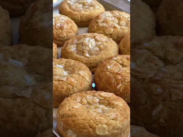 This Couple CRUSHES The New York Style Cookie Game In Berlin