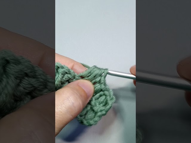 A very interesting way to crochet. Full video on my channel.
