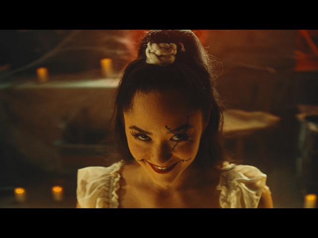 VOILÀ - Voodoo (Official Moving Picture)