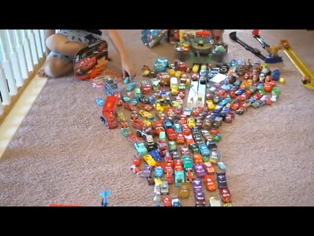 Disney Pixar Cars Collection Lightning Mcqueen Story Sets Cars 3 Mack Hauler movie toys!