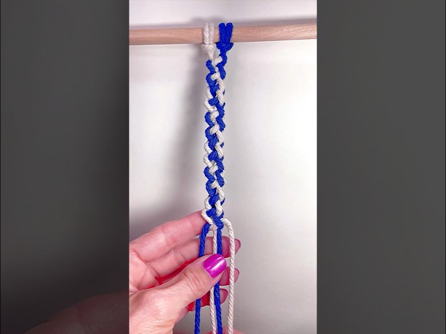 Crossover square knot.Slowed down upon request. #macrametutorial #easymacrame #macrame #macramemaker