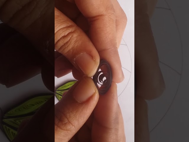 stained glass effect with paper quilling #stainedglass #paperquilling #glassart