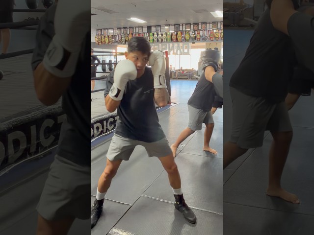 Fight 2 Finish Phantom Boxing Gloves | Heavy Bag Circuit
