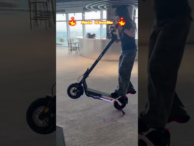 Beginner or pro…this scooter’s got you covered🔥Learn to wheelie in just 3 minutes.🛴#Scooter #Wheelie