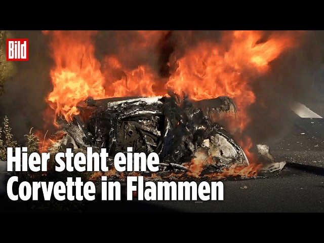 Stau auf der A1: Corvette brennt komplett aus! Vollsperrung Richtung Bremen