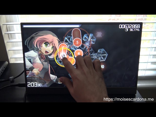 TAIHE Gemini Touch Screen Demonstration, playing Osu!