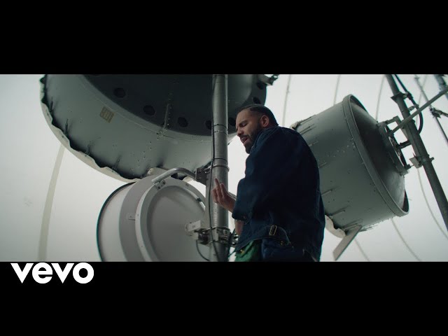 Drake - 2 Hard 4 The Radio