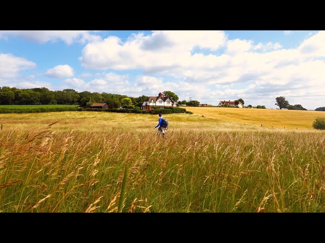 Hiking in the Beautiful English Countryside | Hiking Vlog